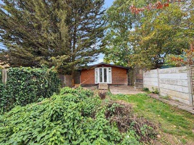 2 bed house for sale