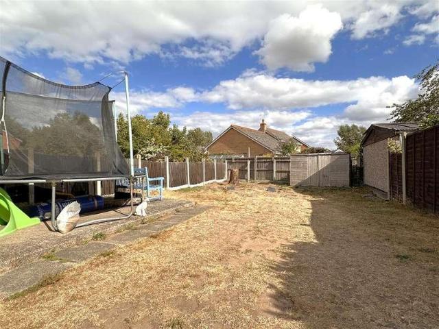 2 bed house for sale
