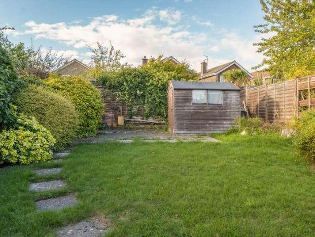 2 bed house for sale