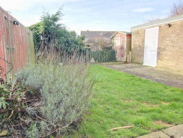 2 bed house for sale