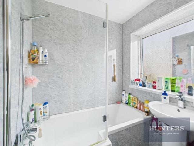 2 bed house for sale