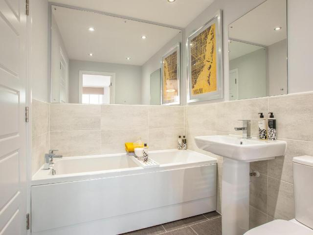 2 bed house for sale