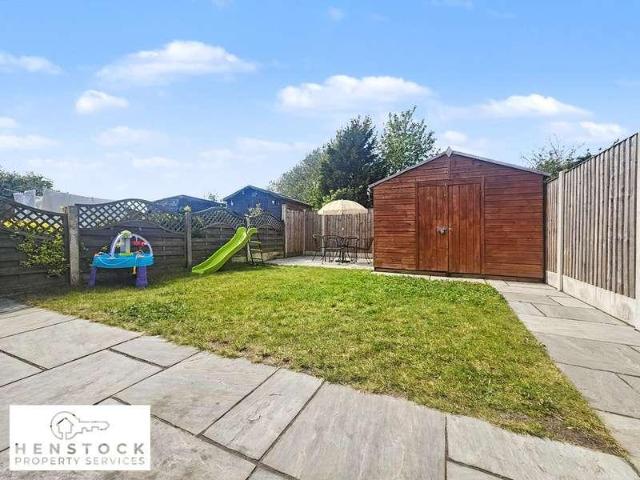 2 bed house for sale