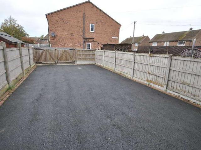 2 bed house for sale