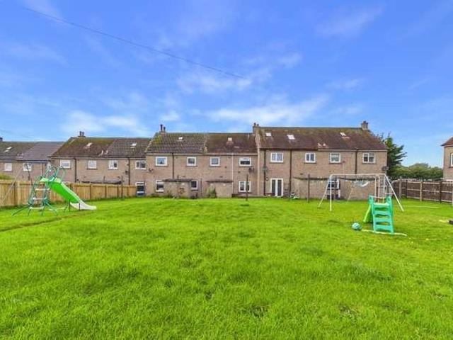 2 bed house for sale