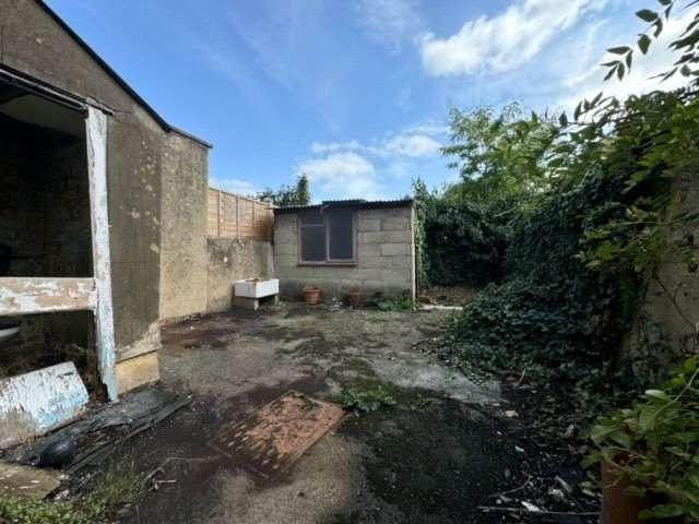 2 bed house for sale