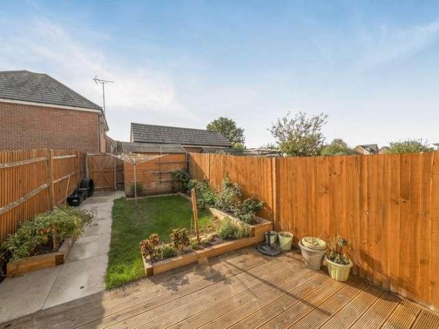 2 bed house for sale