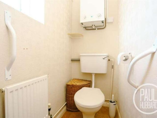 2 bed house for sale