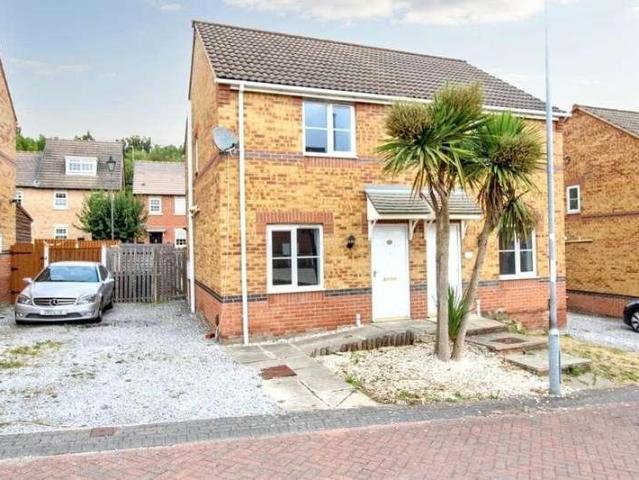 2 bed house for sale