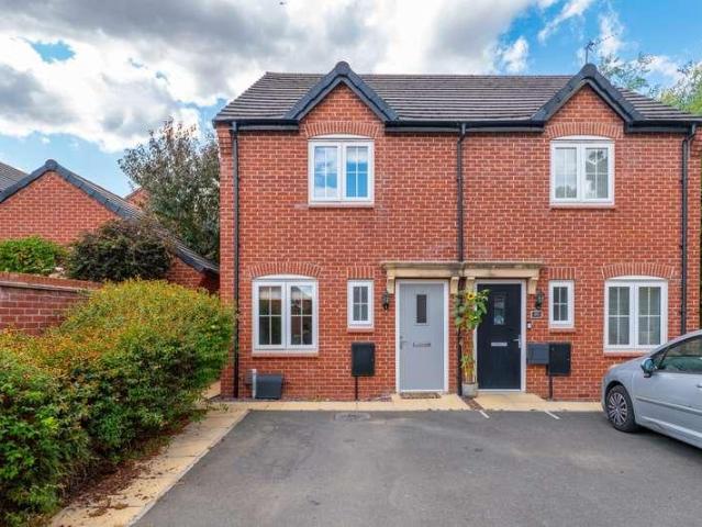 2 bed house for sale