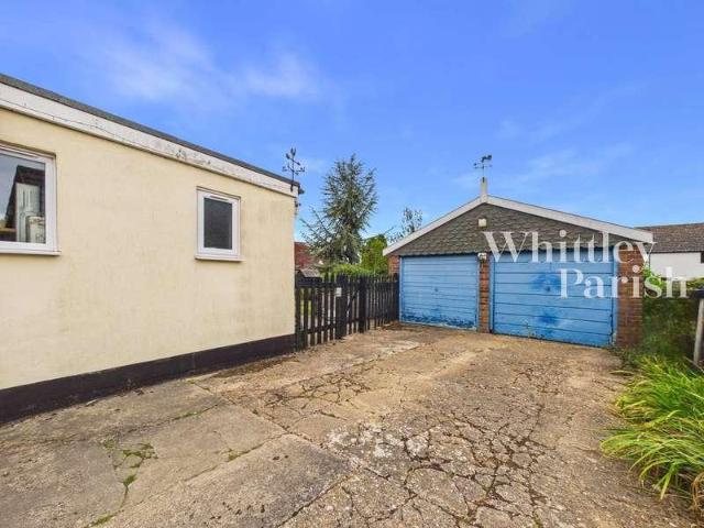 2 bed house for sale