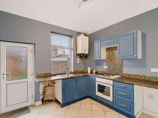 2 bed house for sale