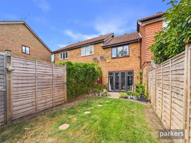 2 bed house for sale