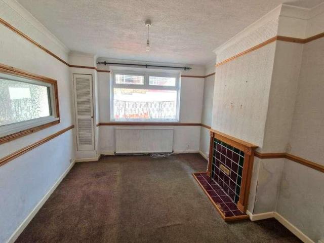 2 bed house for sale