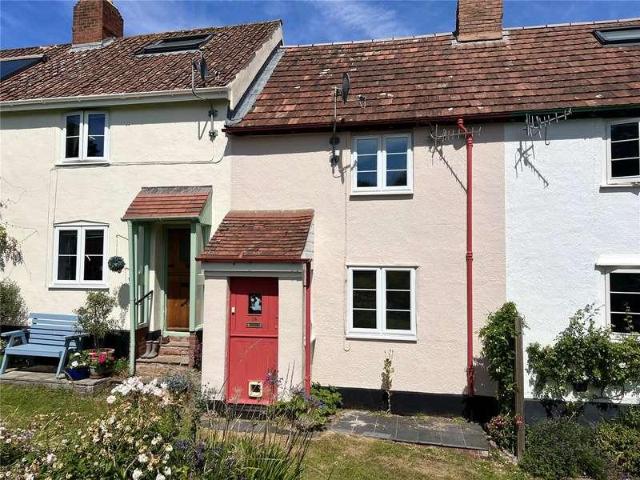 2 bed house for sale