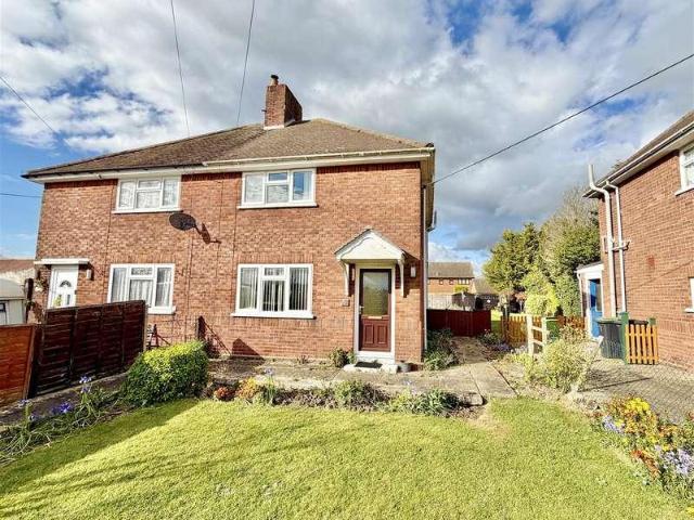 2 bed house for sale