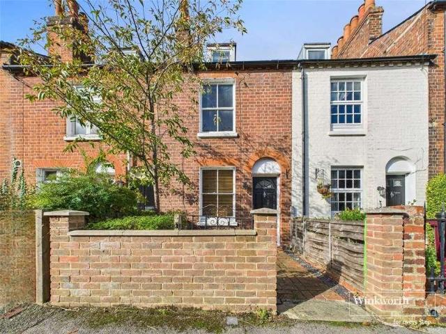 2 bed house for sale