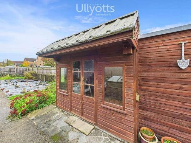 2 bed house for sale