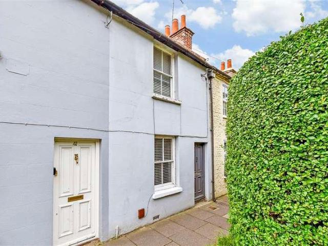 2 bed house for sale