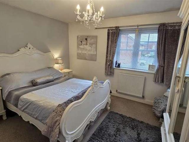 2 bed house for sale