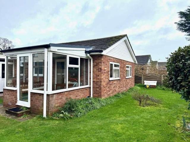 2 bed house for sale