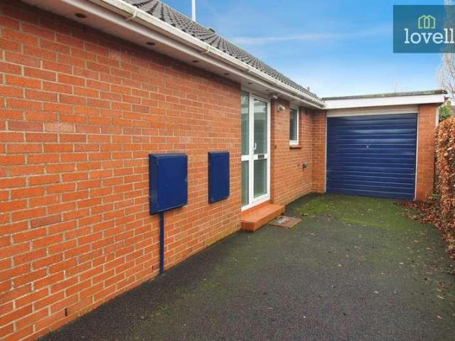 2 bed house for sale