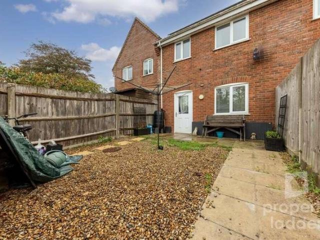 2 bed house for sale