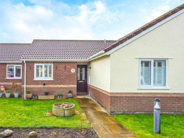 2 bed house for sale