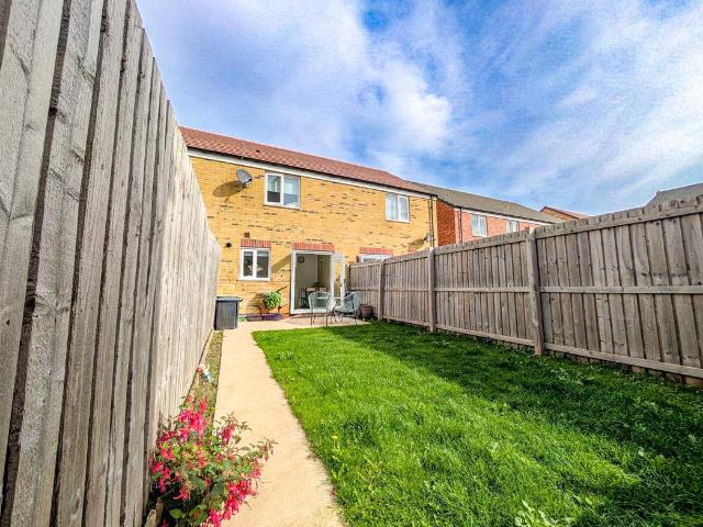 2 bed house for sale