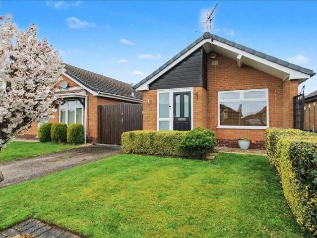 2 bed house for sale