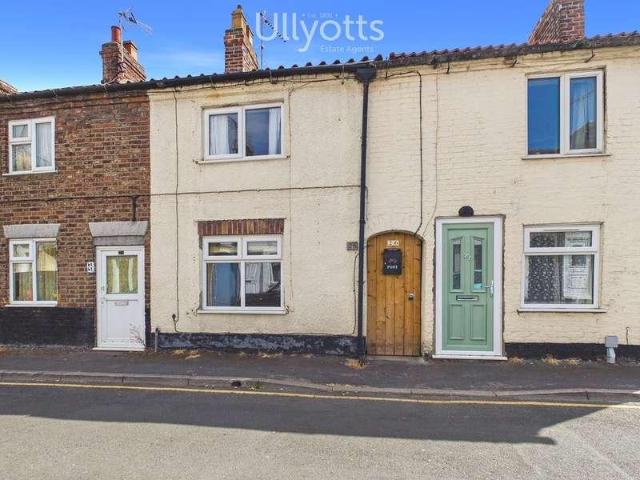 2 bed house for sale