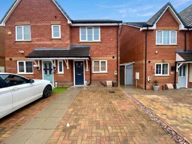 2 bed house for sale
