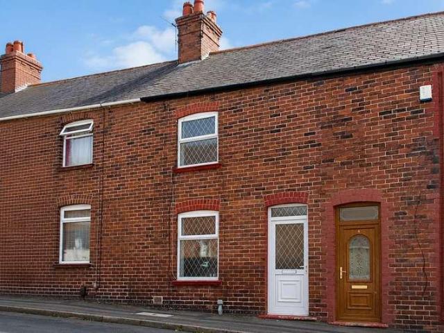 2 bed house for sale