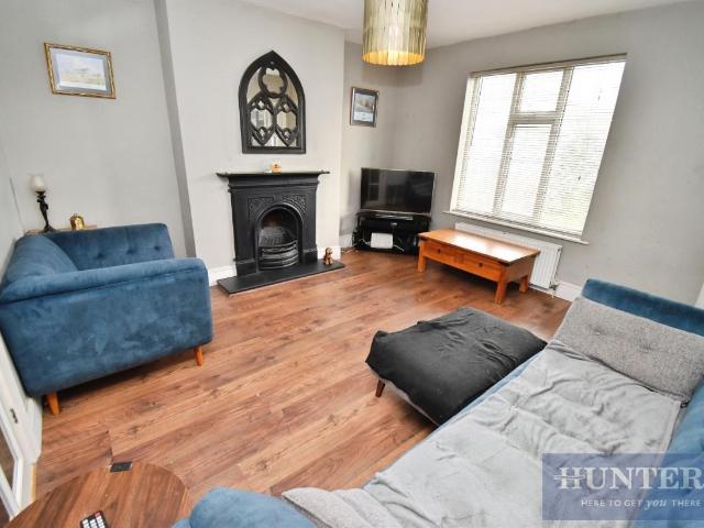 2 bed house for sale