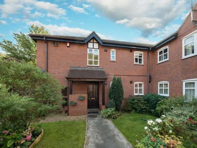 2 bed house for sale