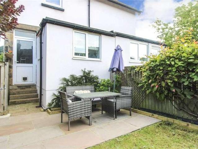2 bed house for sale