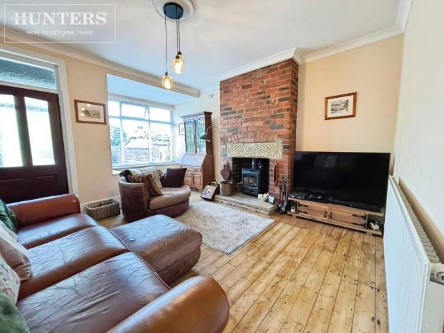 2 bed house for sale