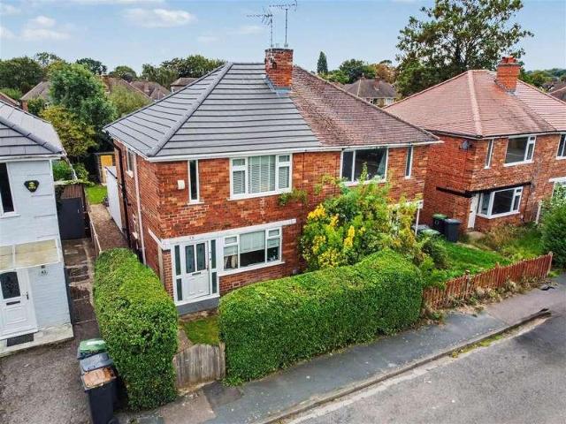 2 bed house for sale