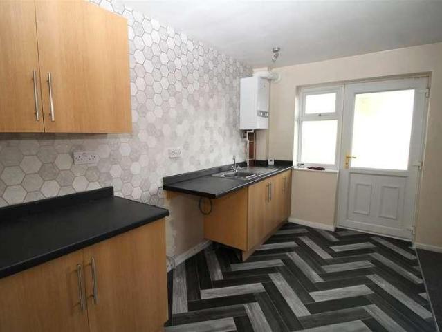 2 bed house for sale