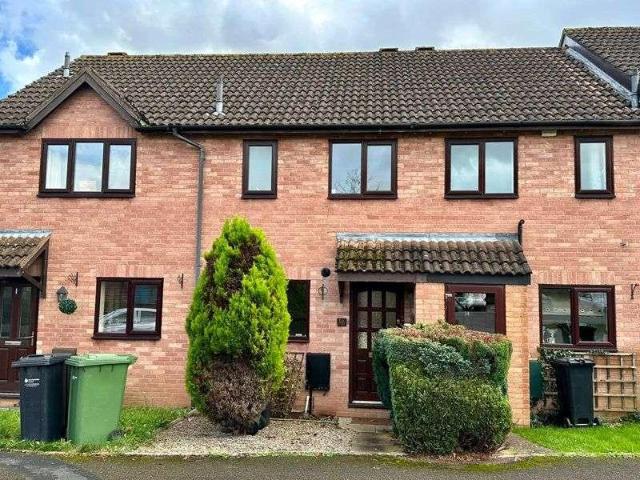 2 bed house for sale