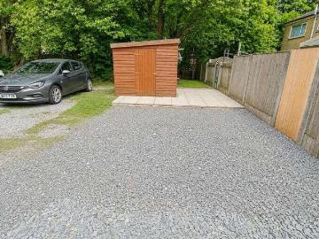 2 bed house for sale
