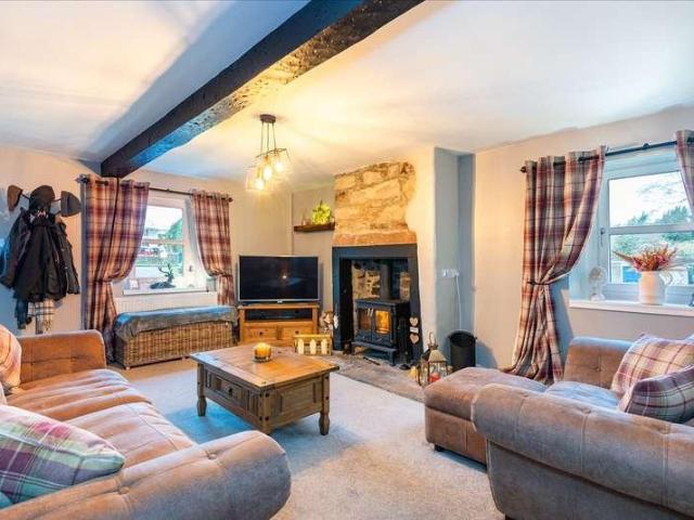 2 bed house for sale