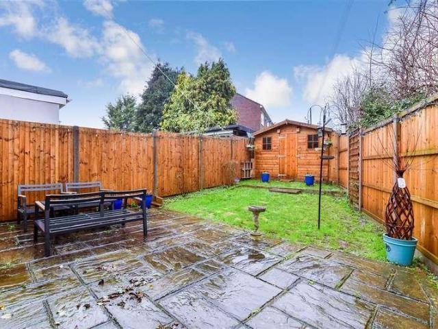2 bed house for sale