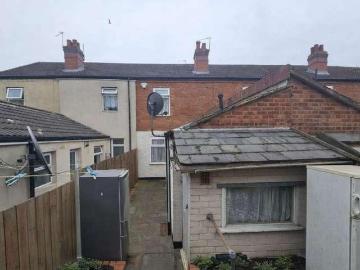 2 bed house for sale