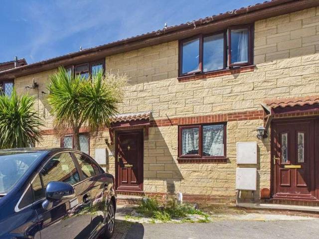 2 bed house for sale