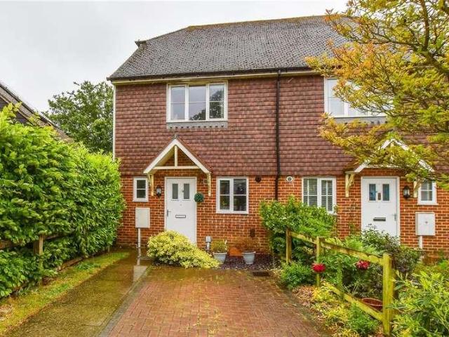 2 bed house for sale