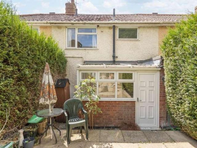 2 bed house for sale