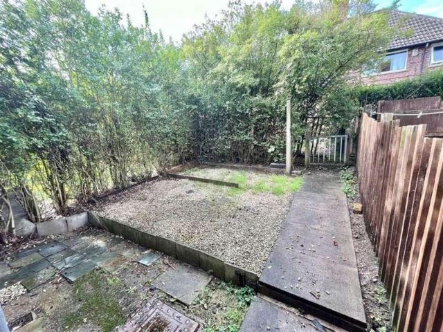 2 bed house for sale