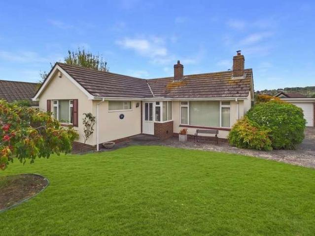 2 bed house for sale