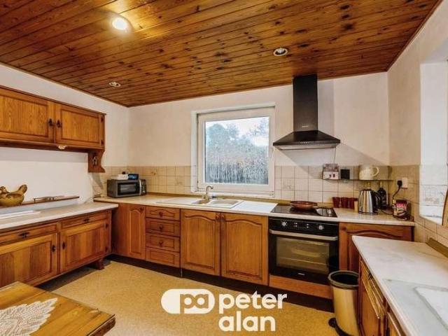 2 bed house for sale